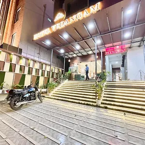Vedangam ! - Foreigner's Choice ! Fully Air-conditioned With Parking Availability, Near Kashi Vishwanath Temple, And Ganga Ghat Varanasi